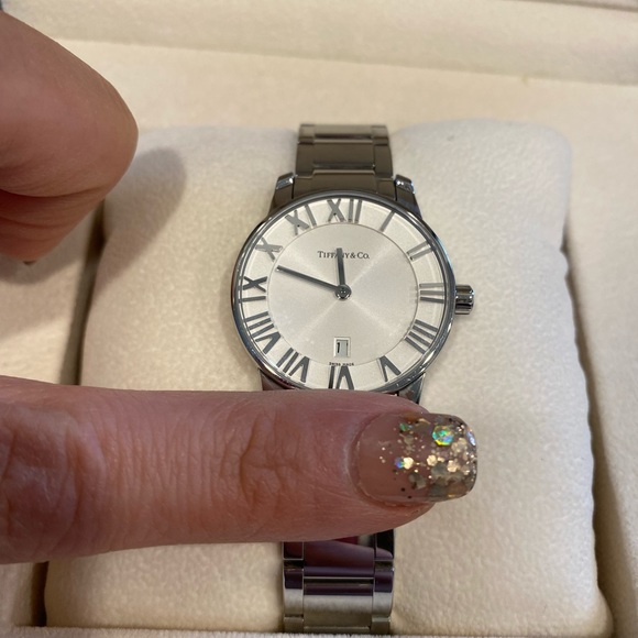 More pics of Tiffany watch #T1697 display picture 1